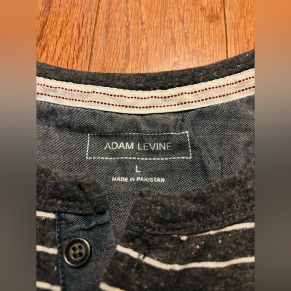 Adam Levine Collection Navy and White Henley GC - Picture 4 of 5